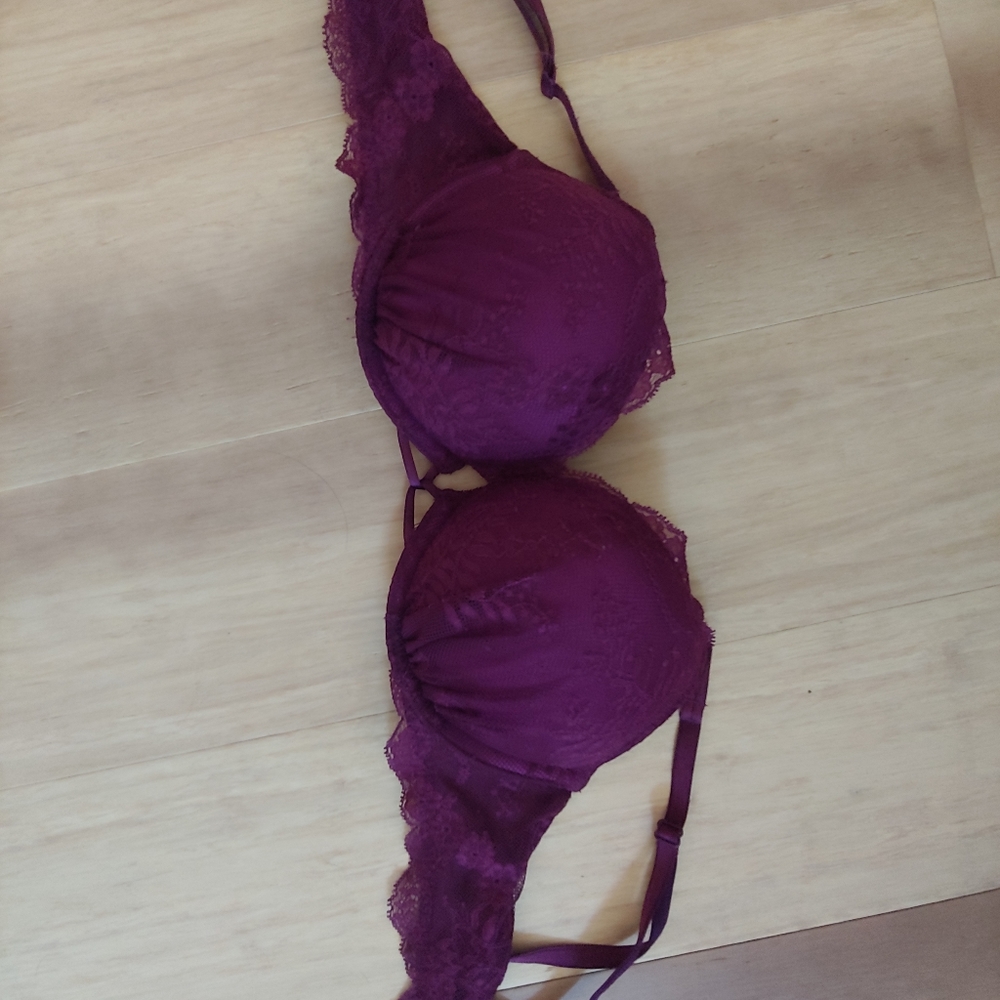 NWOT Victoria's Secret Bombshell Bra